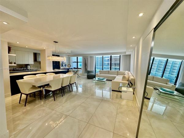BALMORAL CONDO