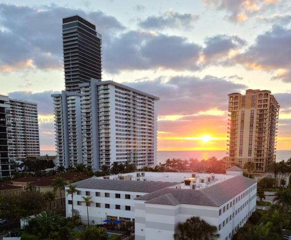 ASHLEIGH HOUSE CONDO