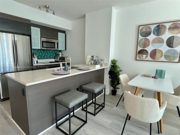 500 BRICKELL WEST CONDO