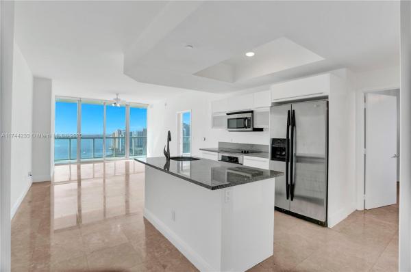 888 BISCAYNE BLVD #4205, MIAMI, FL 33132