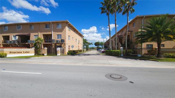 POINCIANA LAKES VILLAS CO