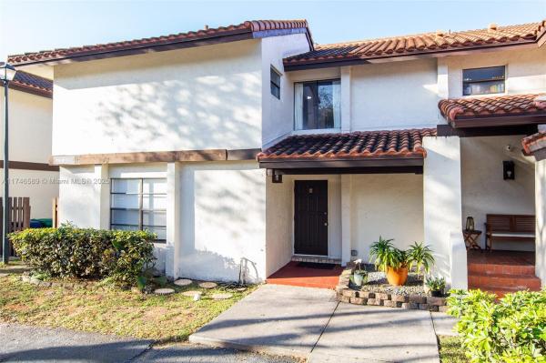 THE CROSSINGS VILLAGE HOM