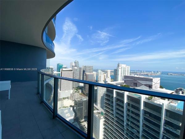 1000 BRICKELL PLZ #PH5503, MIAMI, FL 33131