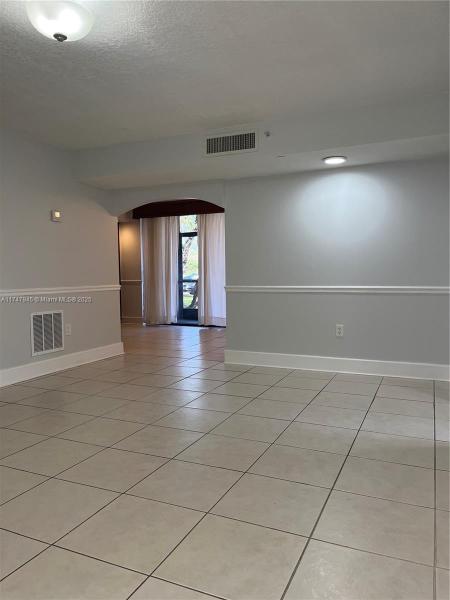 HORIZONS WEST CONDO #7