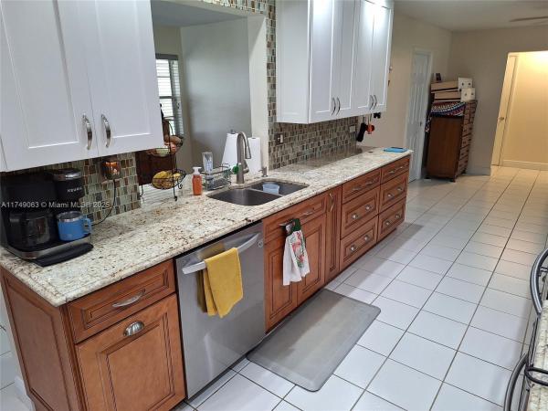 PALM BEACH LEISUREVILLE S