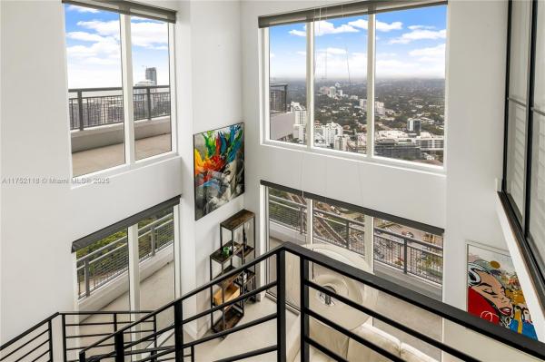 INFINITY AT BRICKELL COND