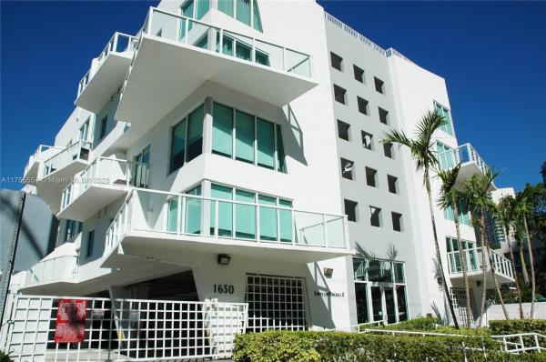 LOFTS ON BRICKELL II COND