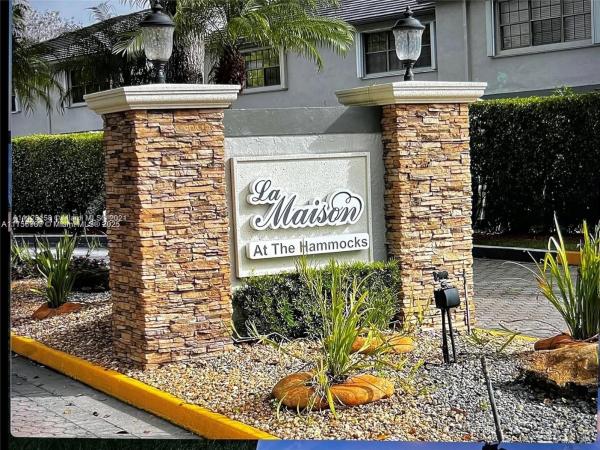 LA MAISON AT THE HAMMOCK