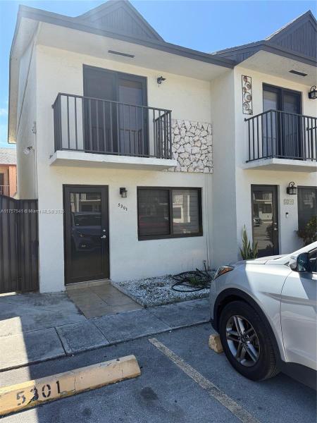 WESTLAND VILLAGE CONDO