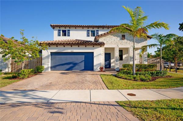 ESTATES AT SILVER PALM