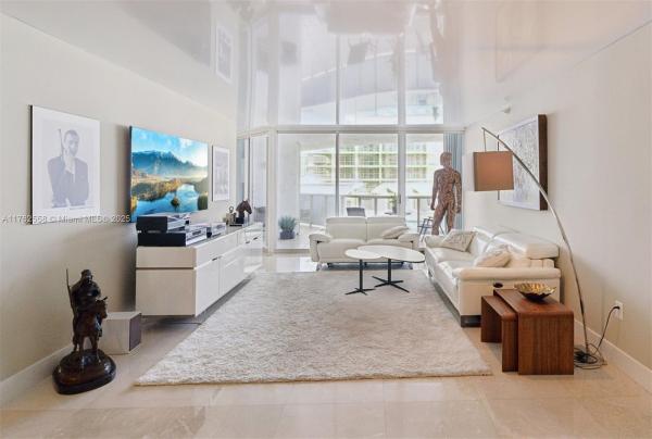 16711 COLLINS AVE #704, SUNNY ISLES BEACH, FL 33160