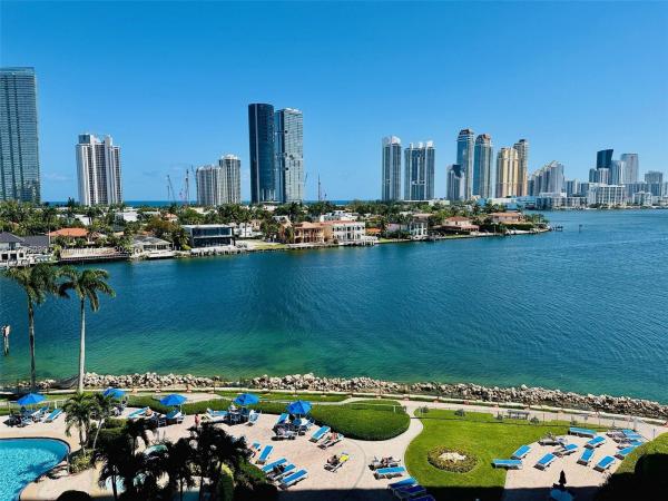 MYSTIC POINTE CONDO NO TH