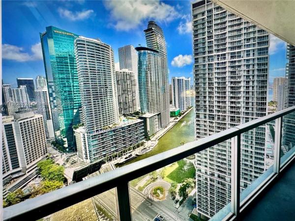 500 BRICKELL AVE #3703, MIAMI, FL 33131