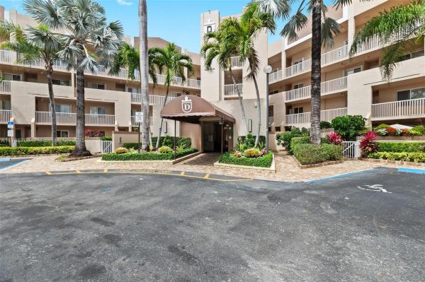 KINGS POINT AT TAMARAC