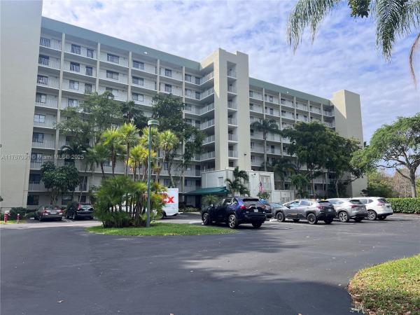 CYPRESS BEND CONDOMINIUM