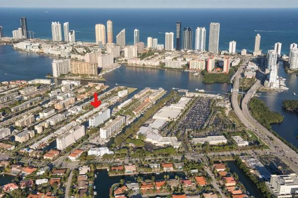 CORAL ISLE EAST CONDO