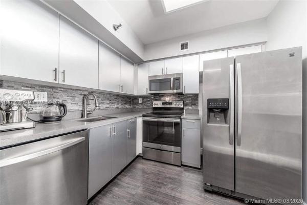 3300 NE 191ST ST #PH4, AVENTURA, FL 33180