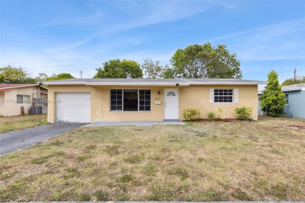 SUNRISE GOLF VILLAGE SEC