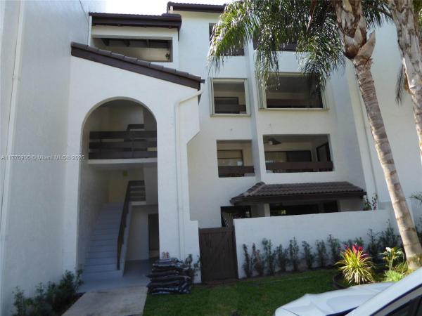 KENLAND POINTE CONDO II