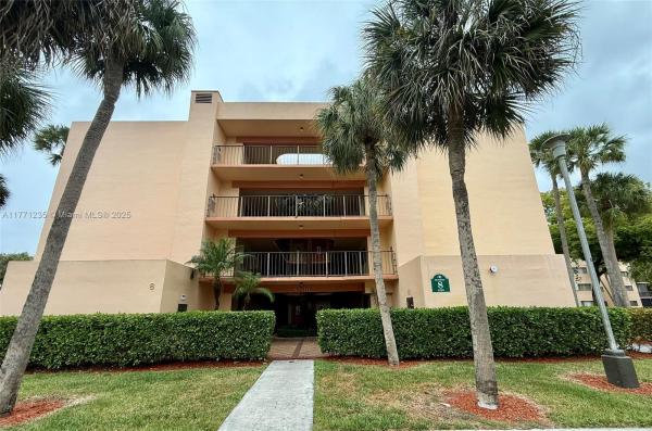 HORIZONS WEST CONDO #8