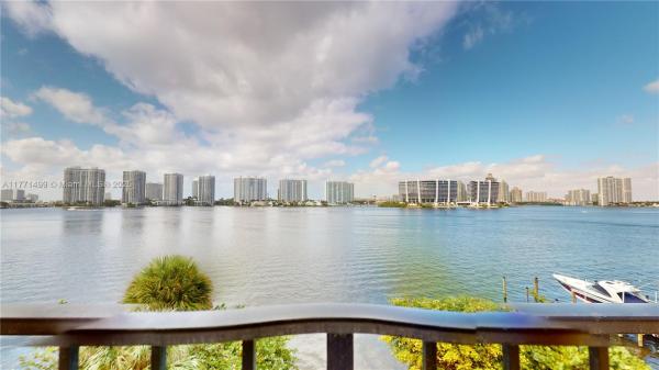 BAY HOUSE TOWER CONDO