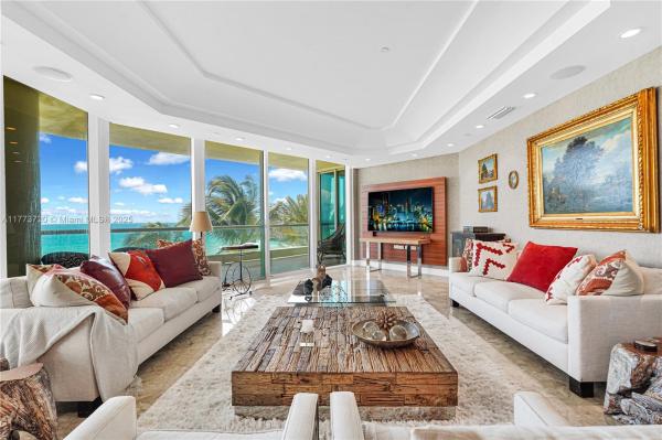 16051 COLLINS AVE #504, SUNNY ISLES BEACH, FL 33160