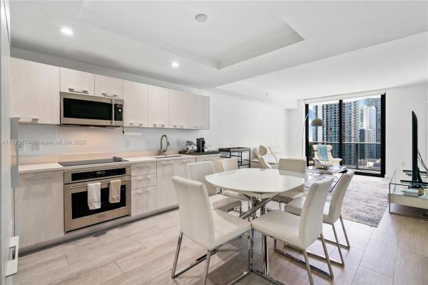 55 SW 9TH ST #1904, MIAMI, FL 33130