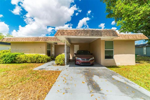 MAINLANDS OF TAMARAC LAKE