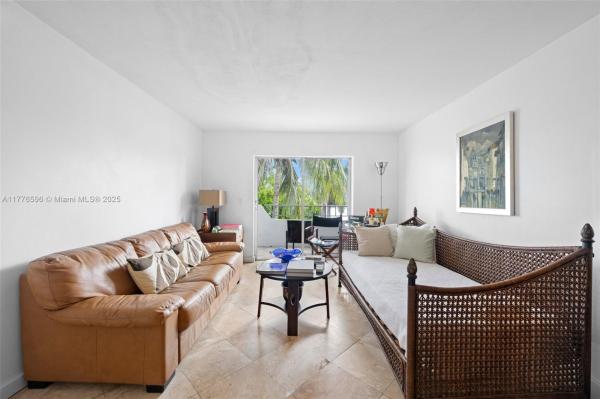 LINCOLN PLACE RESIDENCES