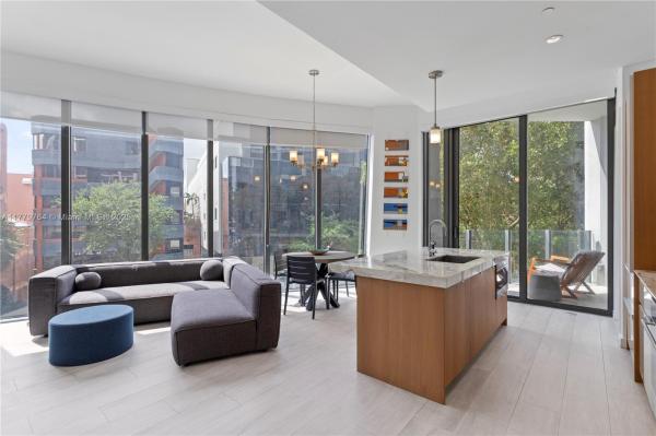 CLUB RESIDENCES AT PARK