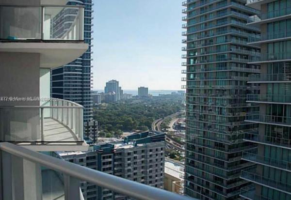 1100 S MIAMI AVE #2407, MIAMI, FL 33130