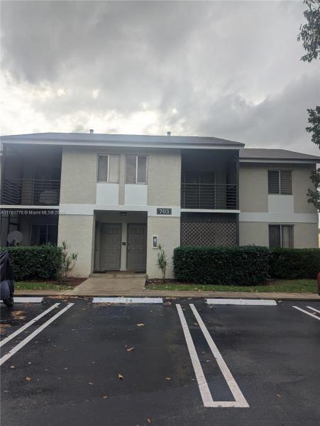 GARDENS NORTH TEN CONDO