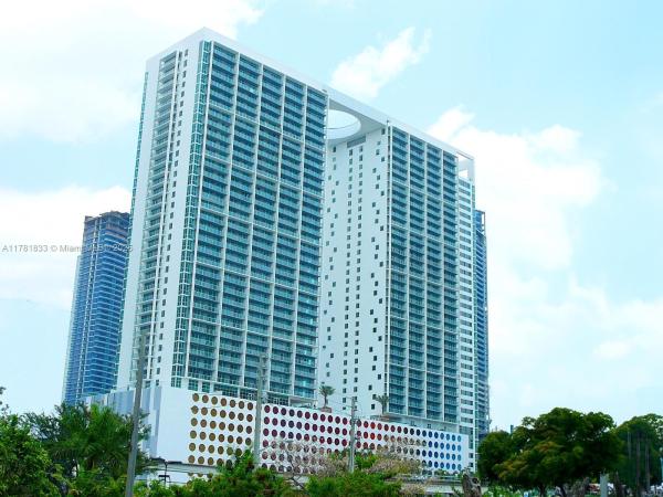 500 BRICKELL WEST CONDO