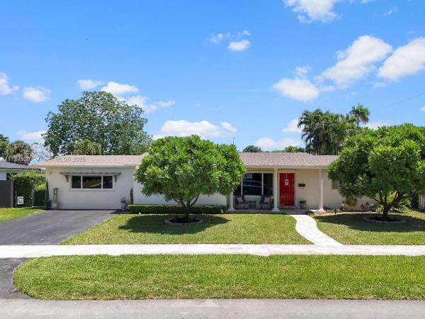 PALM SPRINGS LAKES 5TH AD