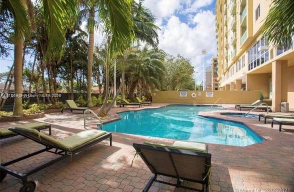 CORAL PLAZA OF MIAMI COND