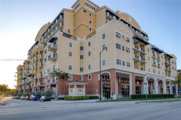 COLONNADE AT DADELAND SE