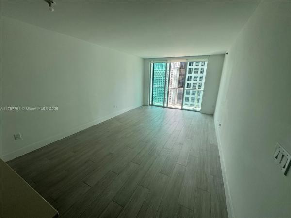 500 BRICKELL AVE #3204, MIAMI, FL 33131