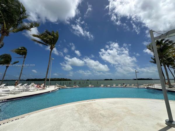 NIRVANA CONDO NO ONE COND