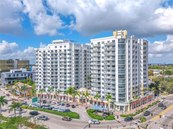 1830 RADIUS DR #201, HOLLYWOOD, FL 33020