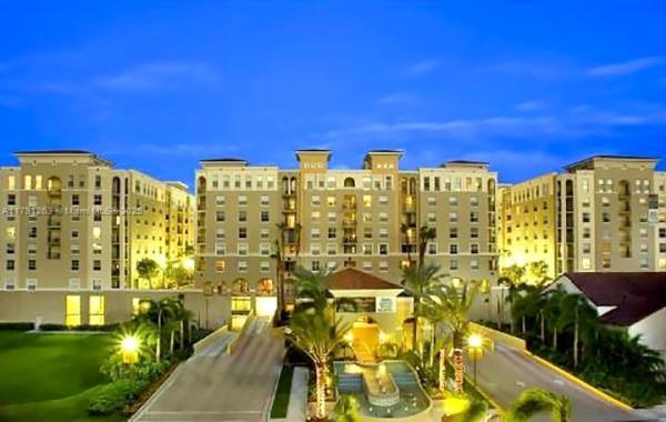 LAS OLAS BY THE RIVER CON