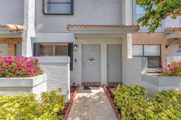 OAKWOOD ON THE GREEN