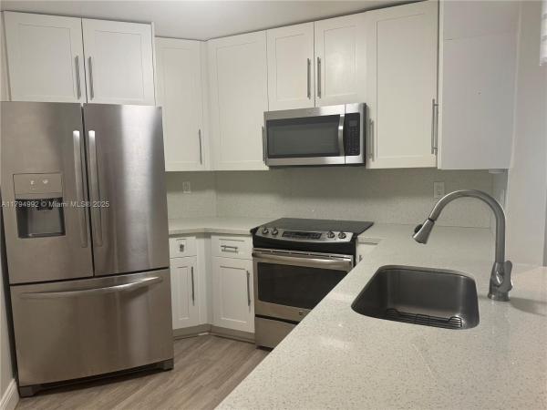 BLEAU FONTAINE CONDO #2