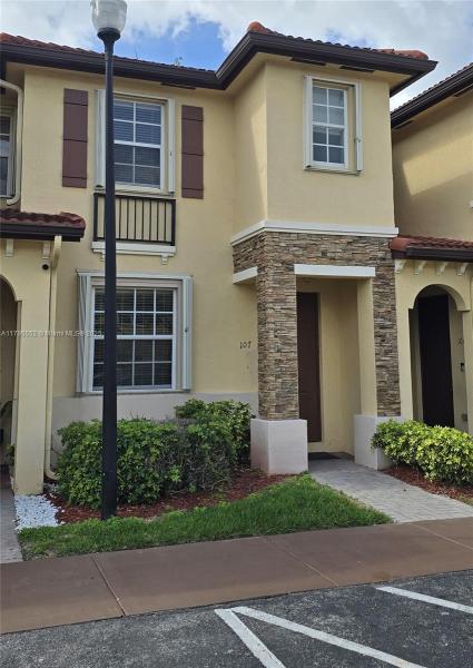 VILLAS AT CARMEL CONDO NO