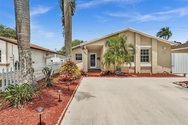 LAKES OF ACADIA UNIT 8 SE