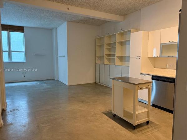 THE LOFT DOWNTOWN CONDO