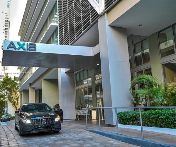 THE AXIS ON BRICKELL II C