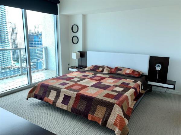 500 BRICKELL WEST CONDO