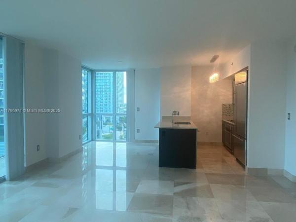 500 BRICKELL WEST CONDO