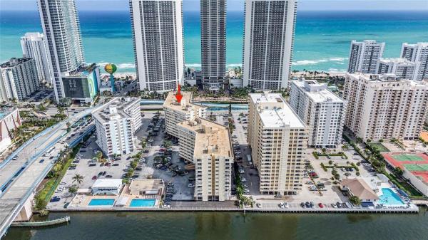 1825 S OCEAN DR #705, HALLANDALE BEACH, FL 33009