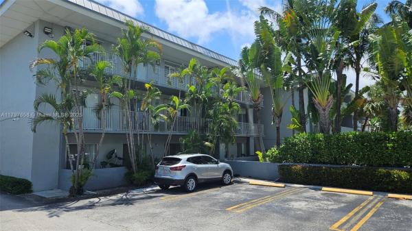SILVER PALMS AT DADELAND